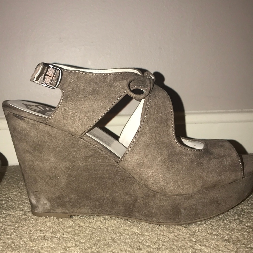 Fergalicious High- heel wedges - Picture 3 of 3